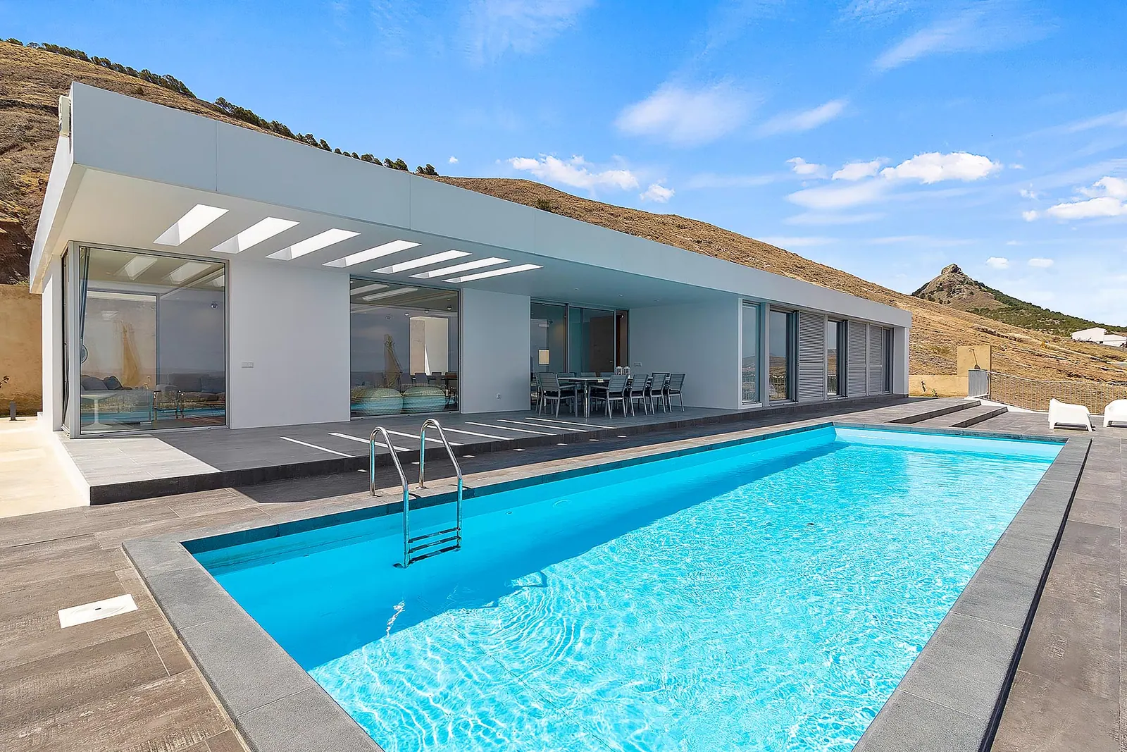 Moradia T5 — Real Estate